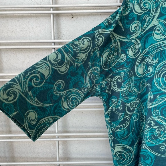 LulaRoe Paisley Printed Irma Tunic Top-0919-4 - Picture 3 of 11